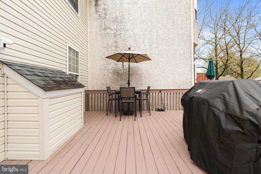 820 Spring Mill Ave