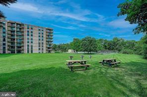 666 W GERMANTOWN PIKE 1607