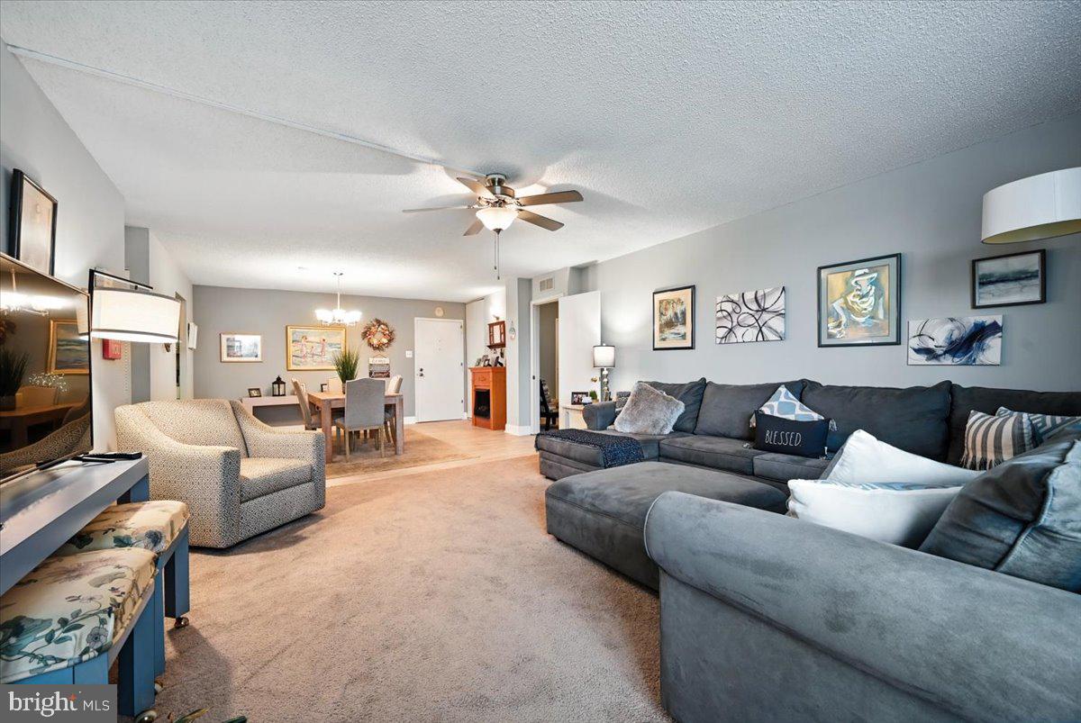 666 W GERMANTOWN PIKE 1607