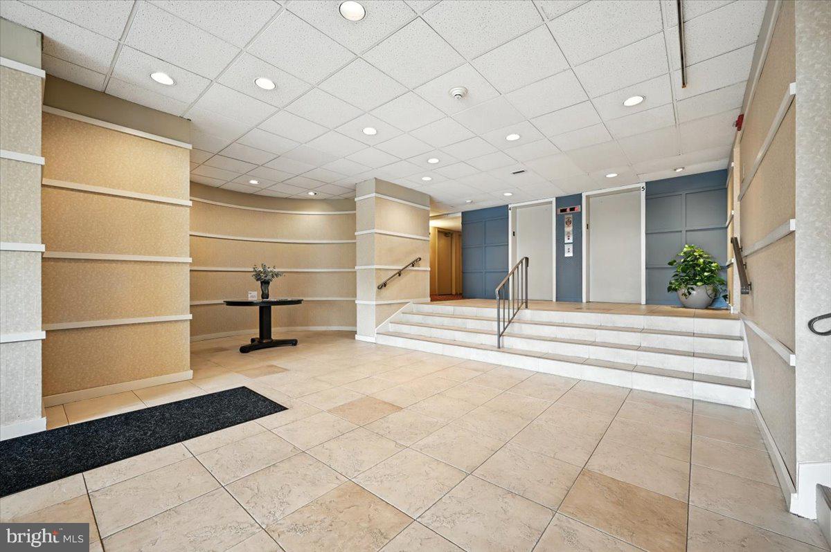 666 W GERMANTOWN PIKE 1607