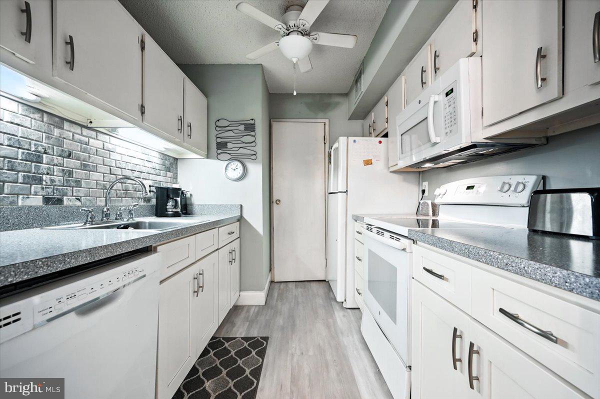 666 W GERMANTOWN PIKE 1607