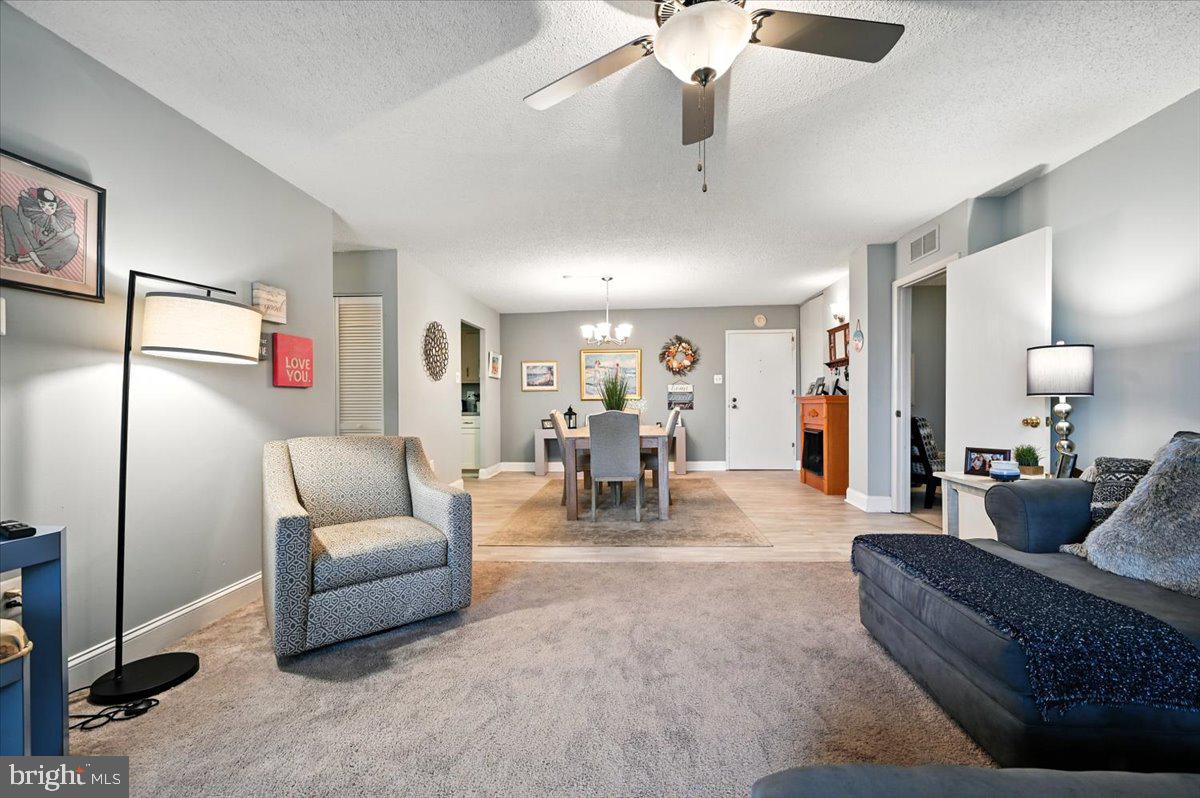 666 W GERMANTOWN PIKE 1607