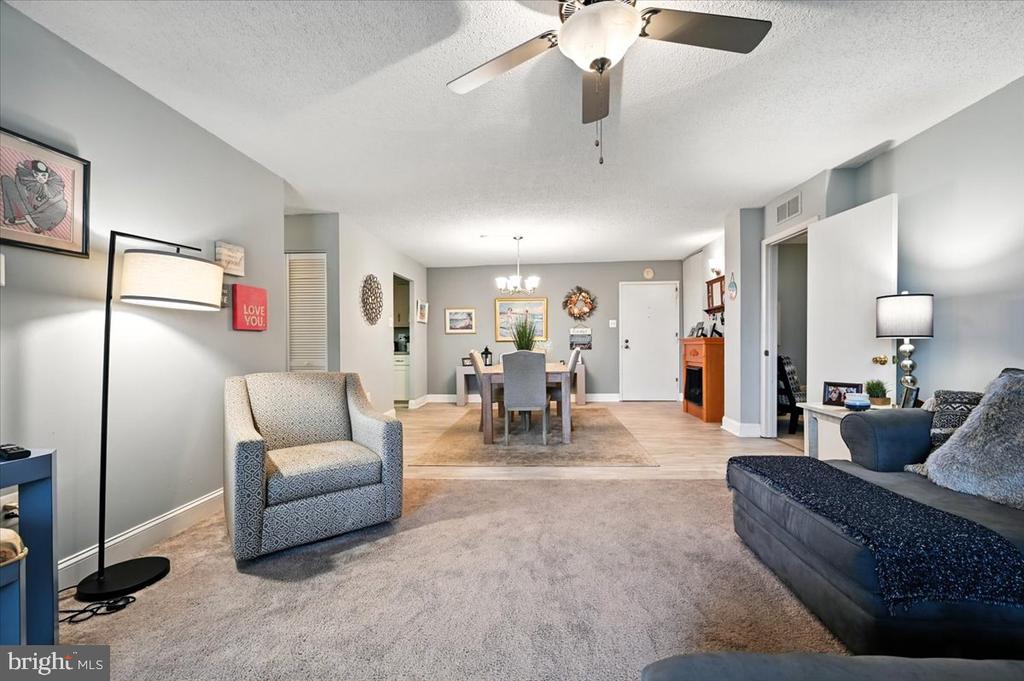 666 W GERMANTOWN PIKE 1607
