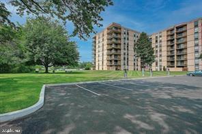 666 W GERMANTOWN PIKE 1607