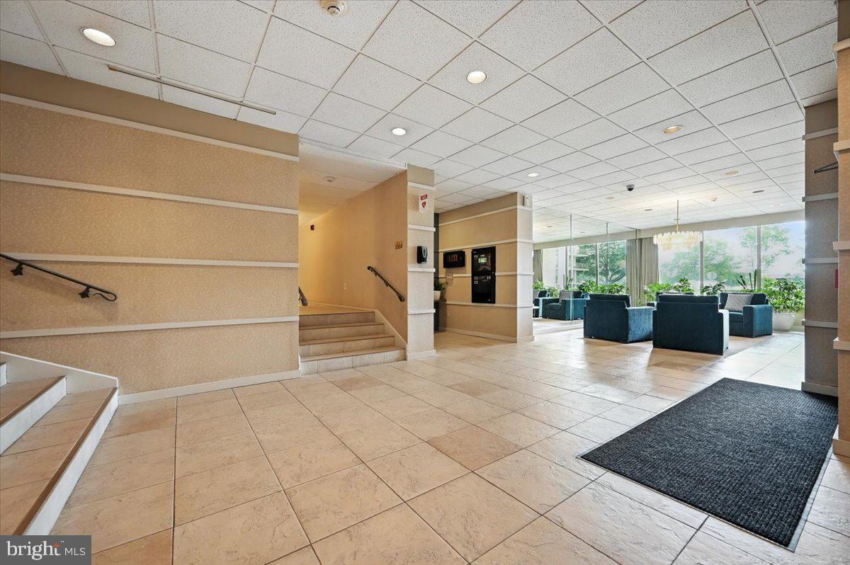 666 W GERMANTOWN PIKE 1607