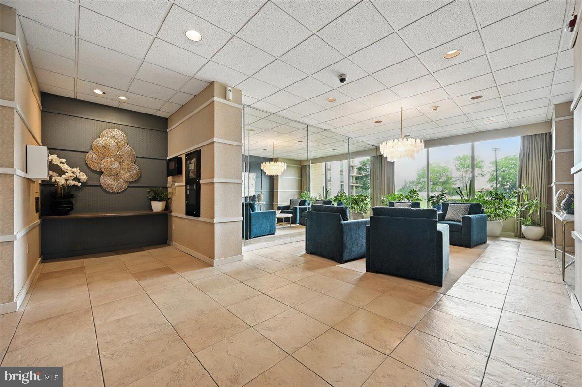 666 W GERMANTOWN PIKE 1607