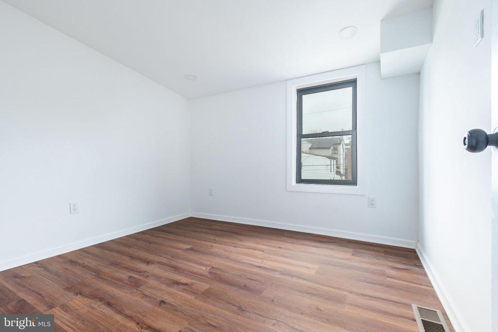 32 E ELM STREET