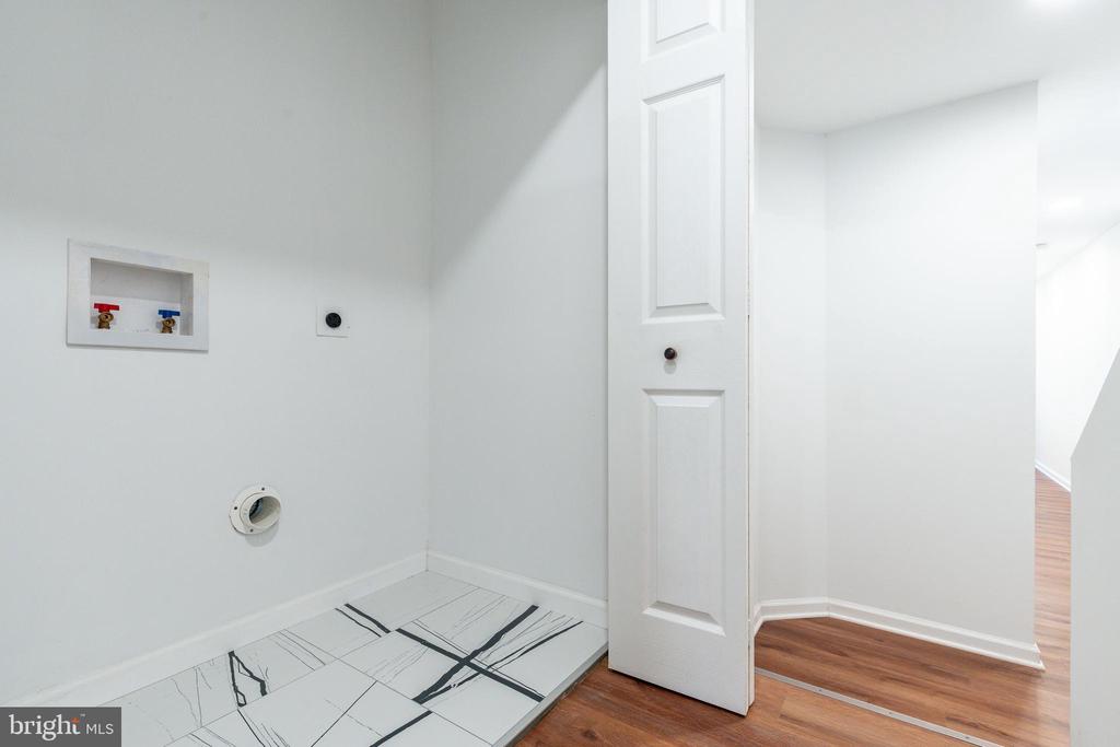 32 E ELM STREET