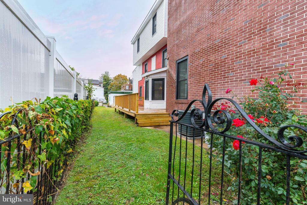32 E ELM STREET