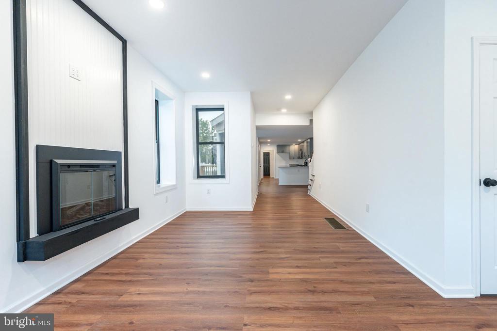 32 E ELM STREET