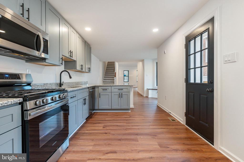 32 E ELM STREET