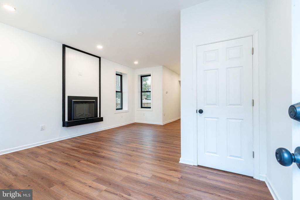 32 E ELM STREET