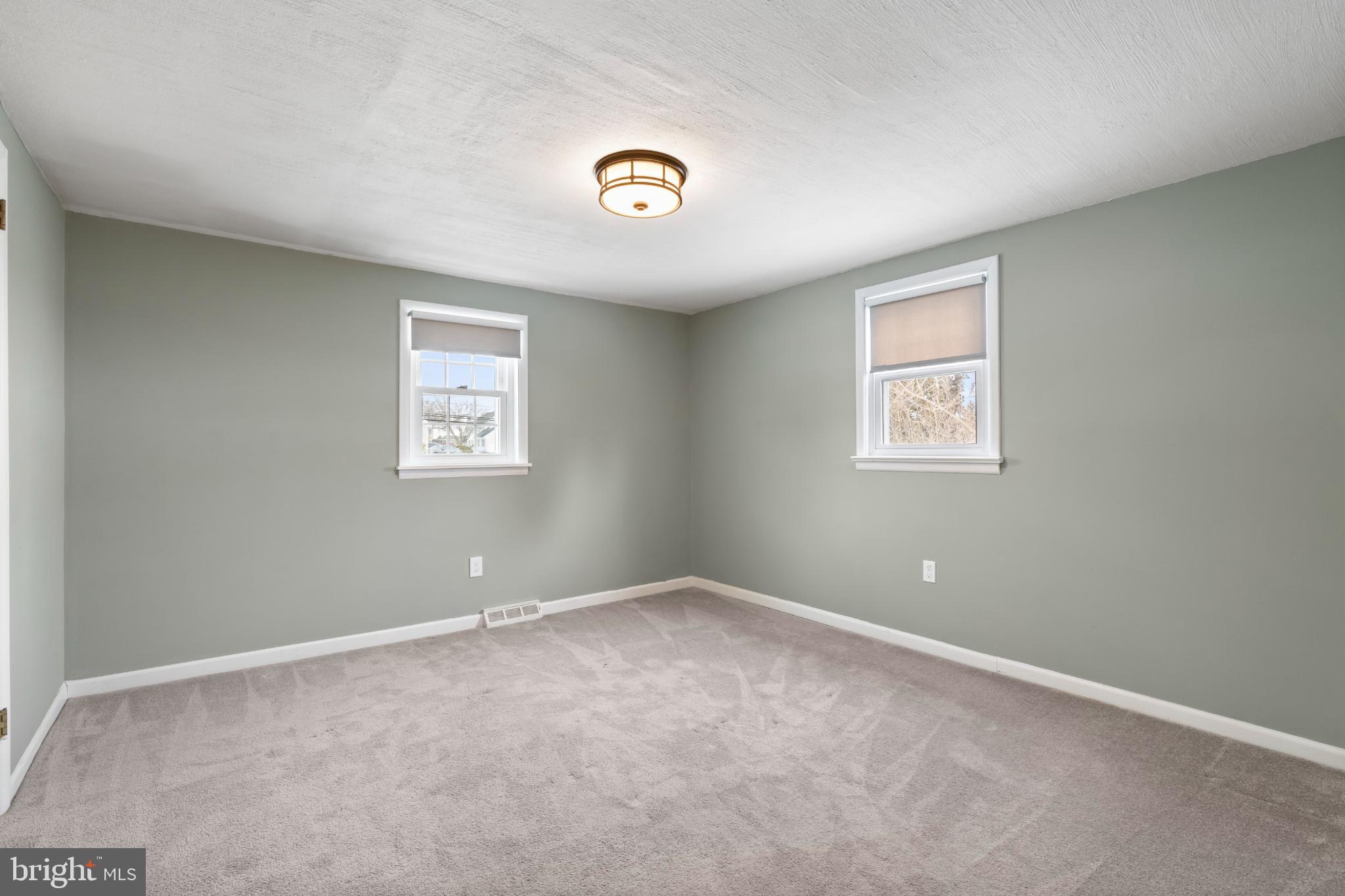 407 W MORELAND AVENUE