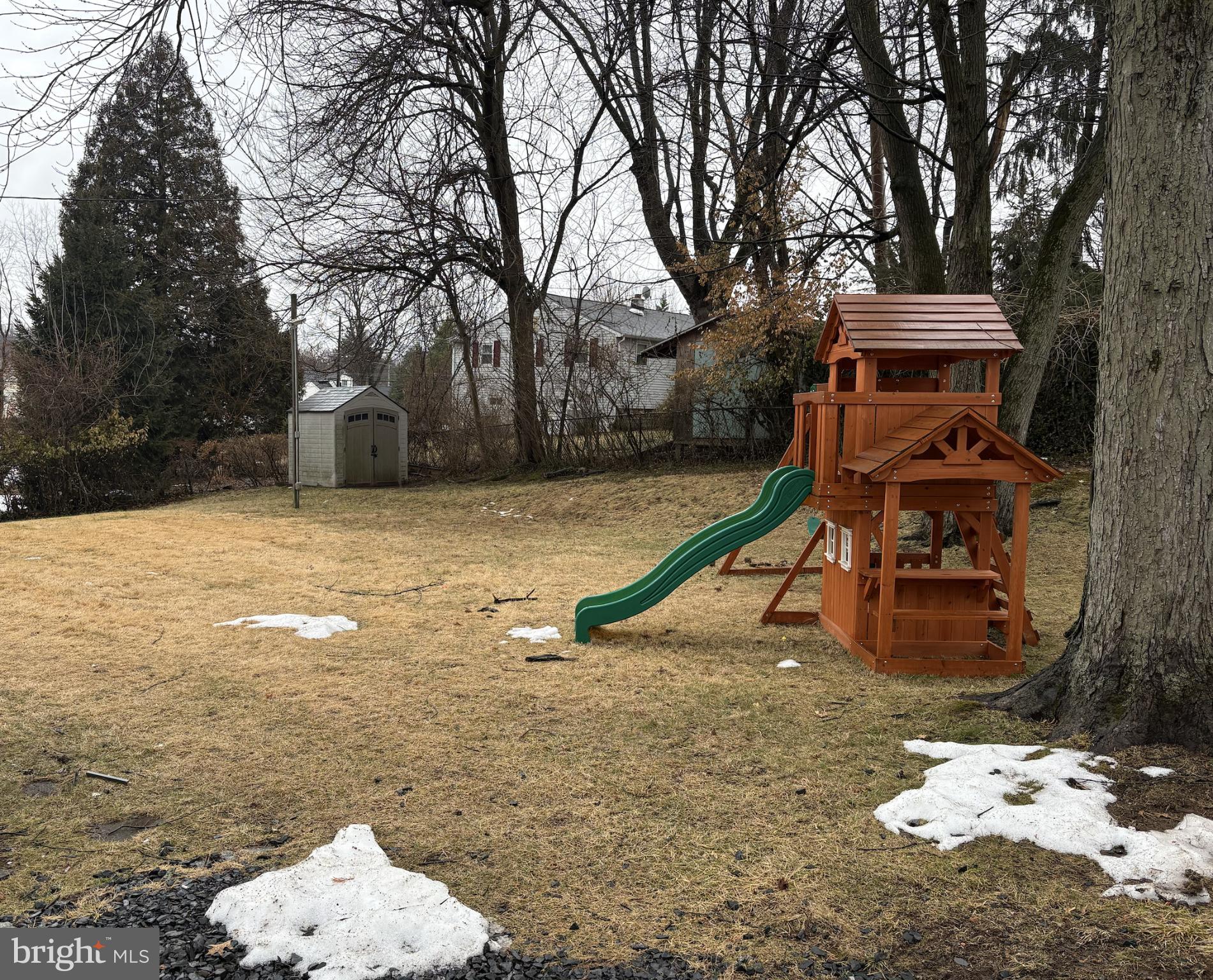 407 W MORELAND AVENUE