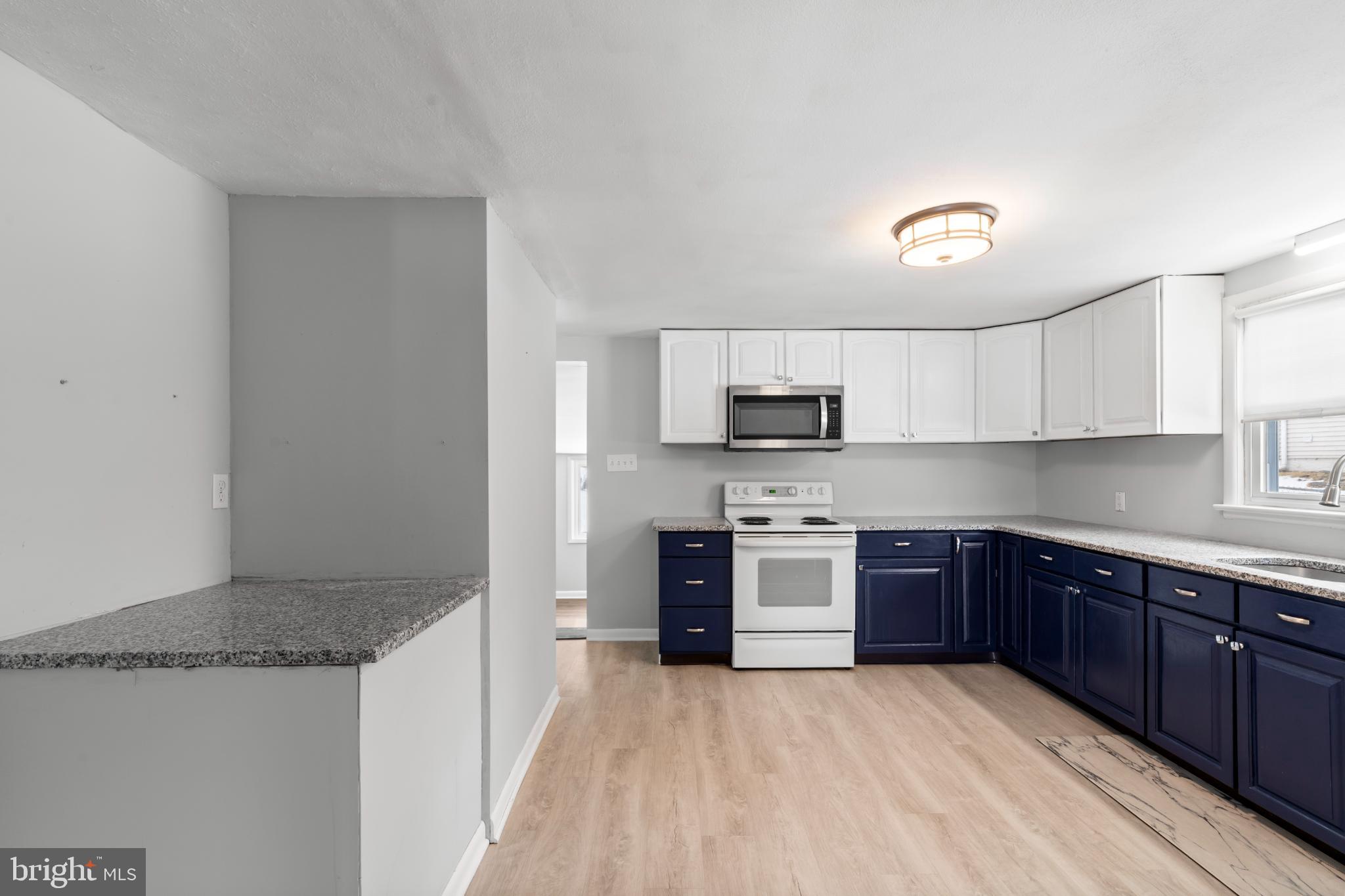 407 W MORELAND AVENUE