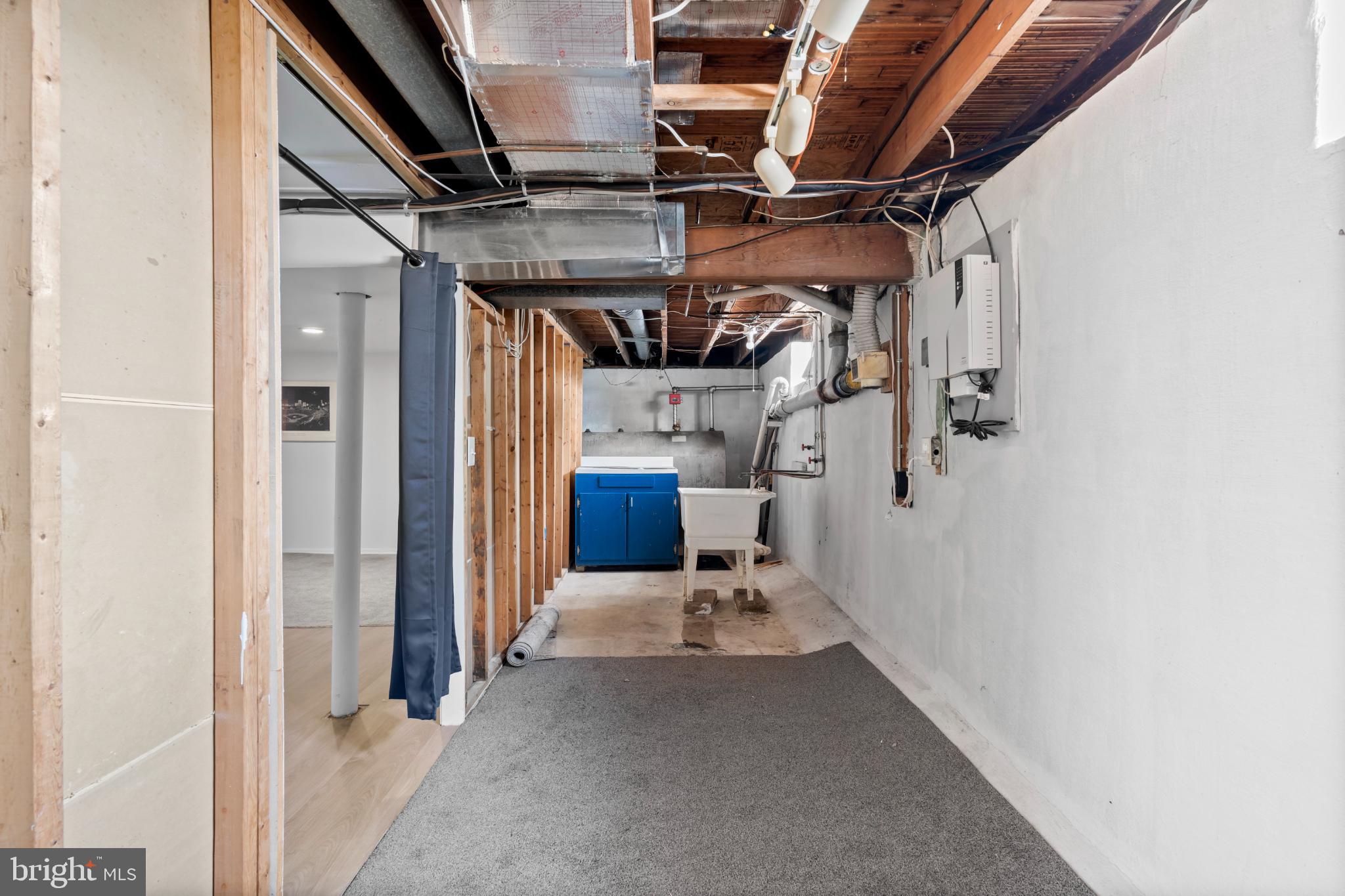 407 W MORELAND AVENUE