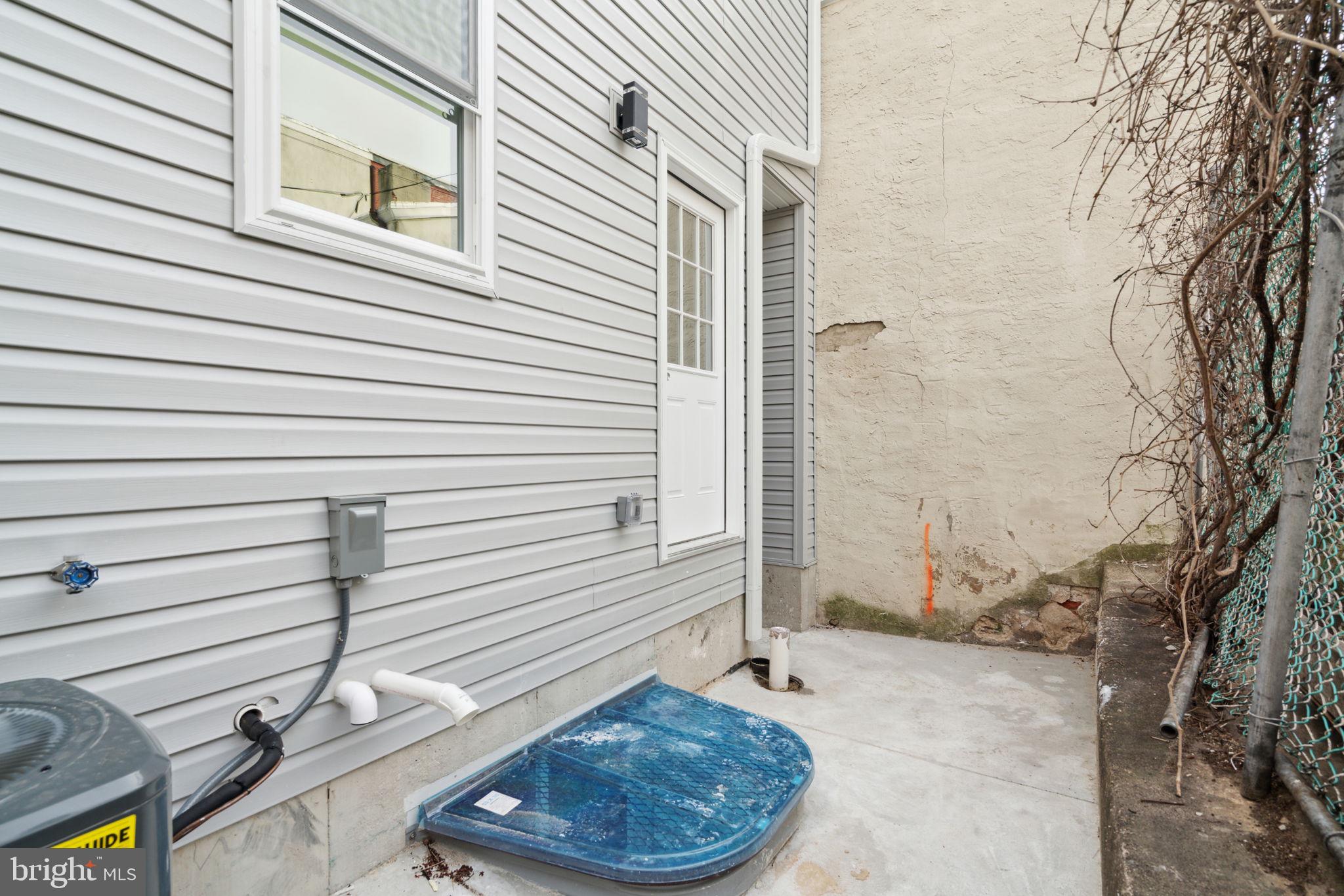 1014 N Leithgow STREET