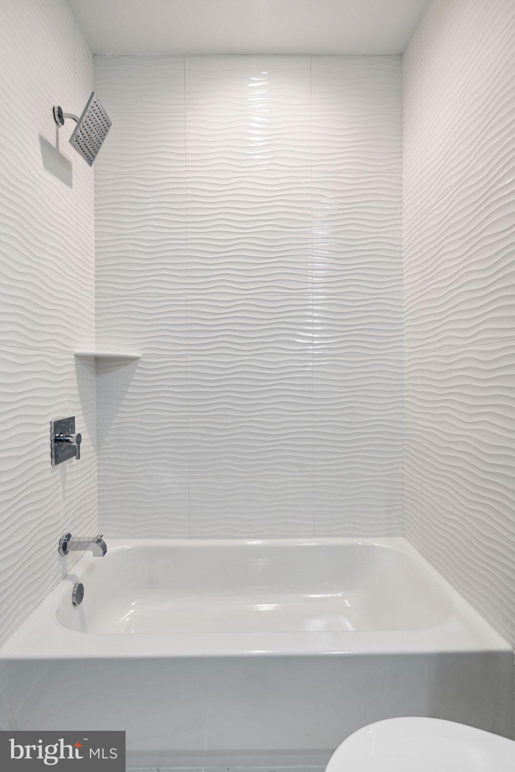 1014 N Leithgow STREET