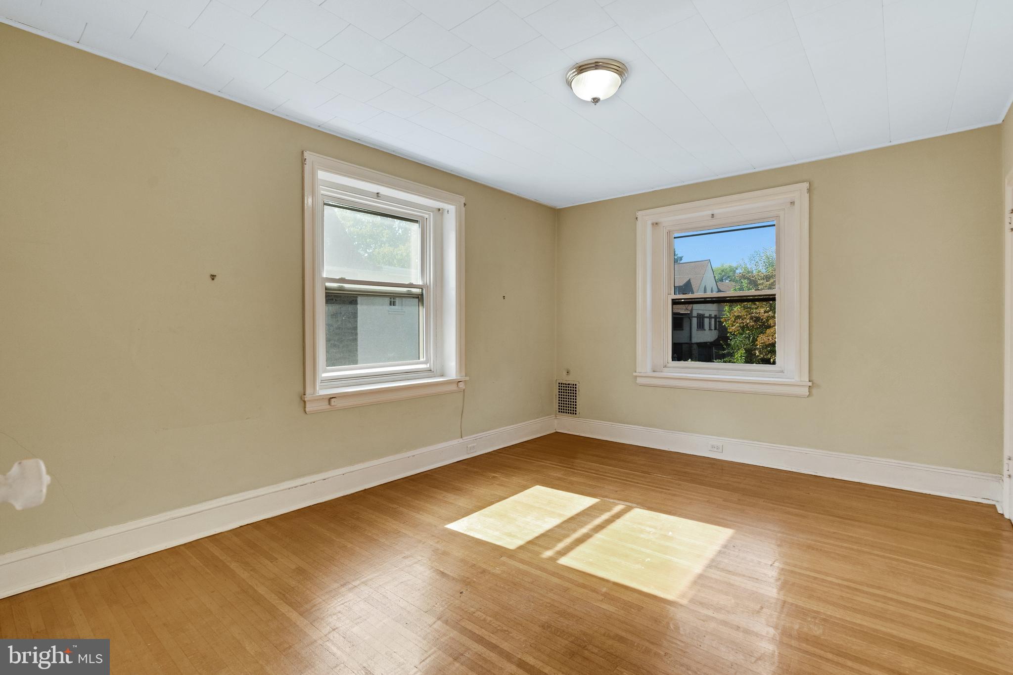 6341 WOODBINE AVENUE