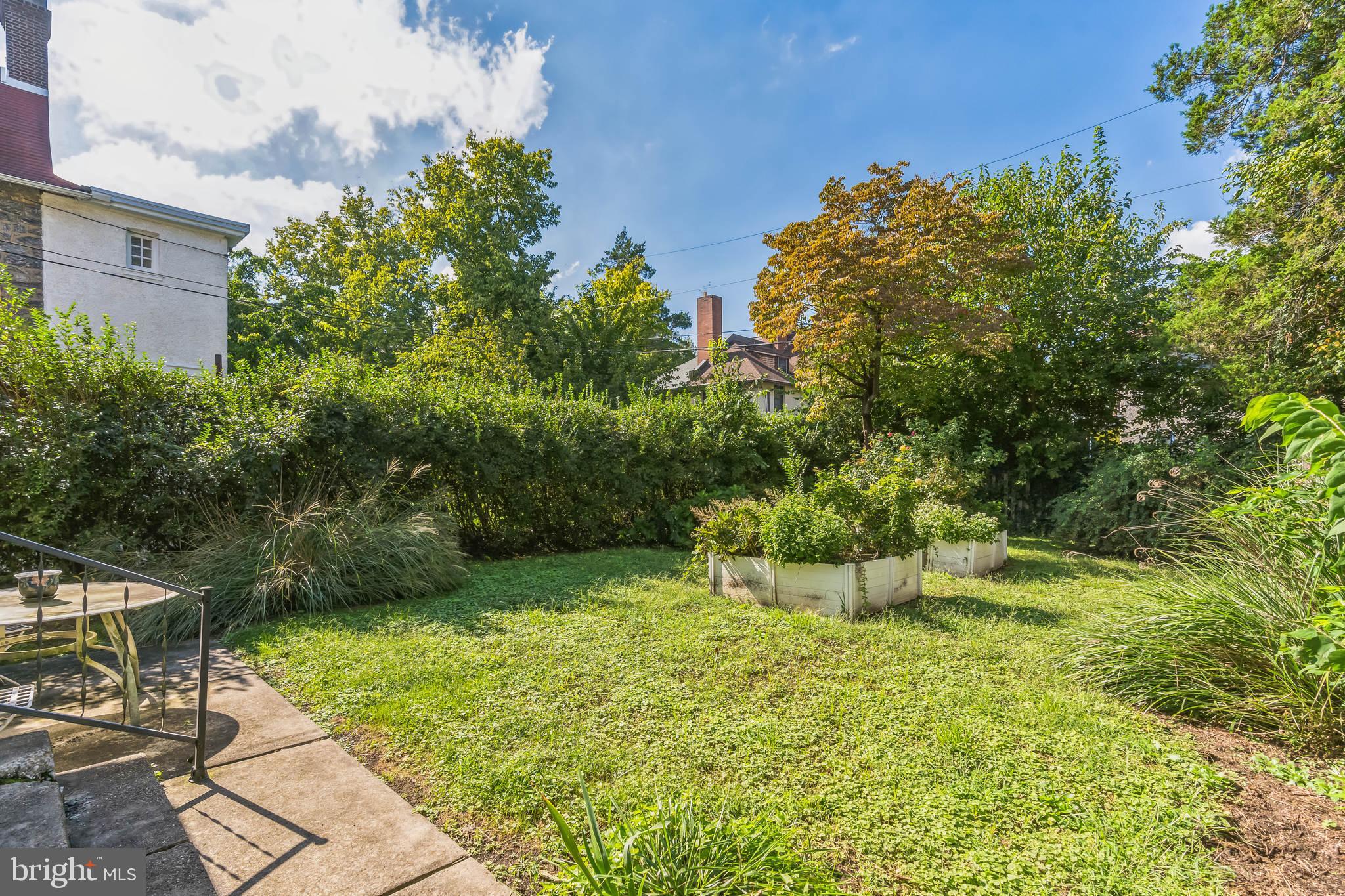 6341 WOODBINE AVENUE