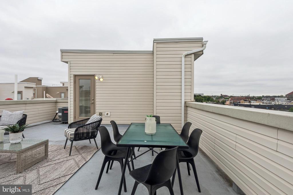 2113 KENSINGTON WALK