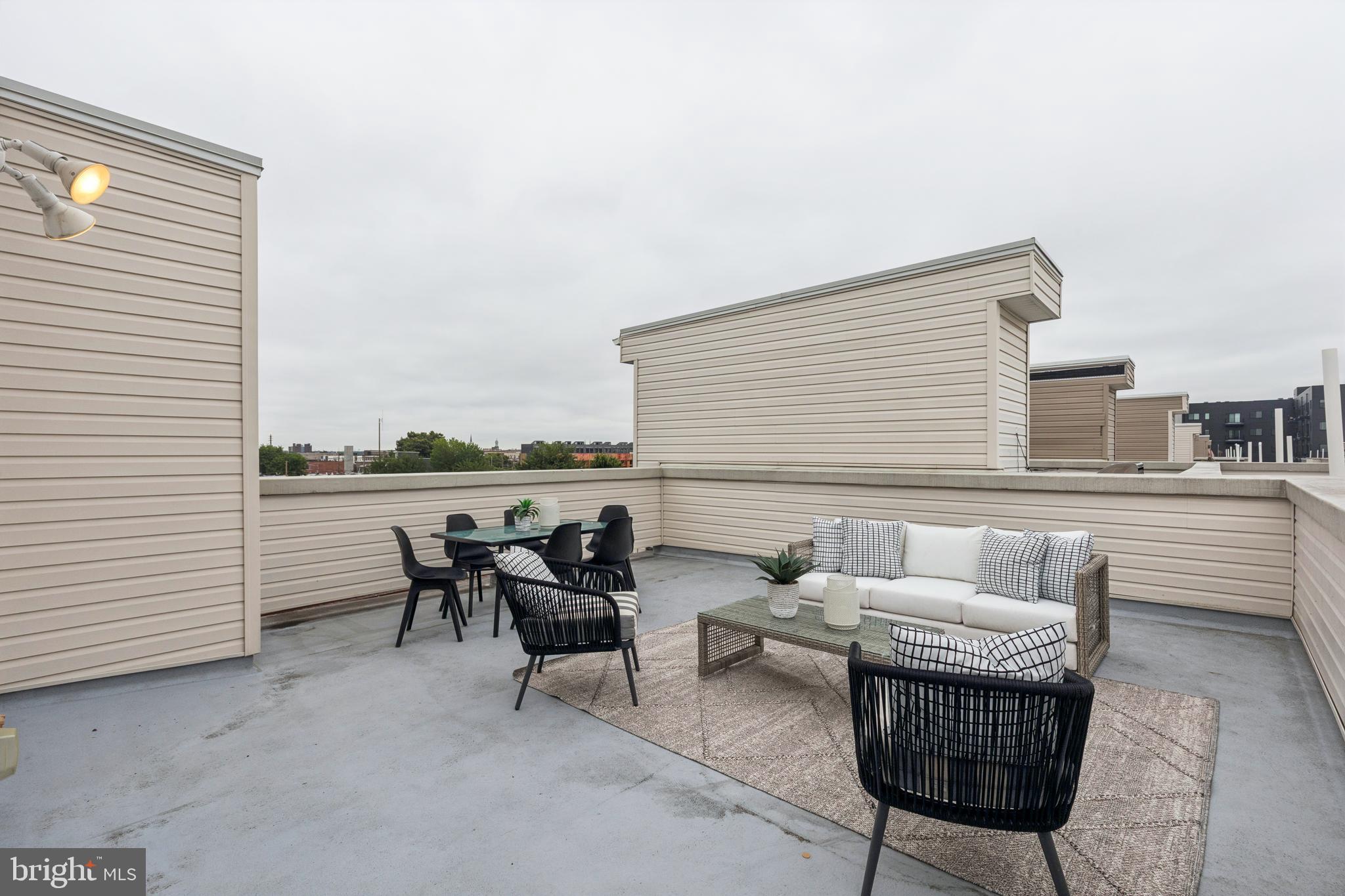 2113 KENSINGTON WALK