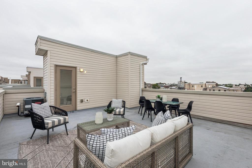 2113 KENSINGTON WALK