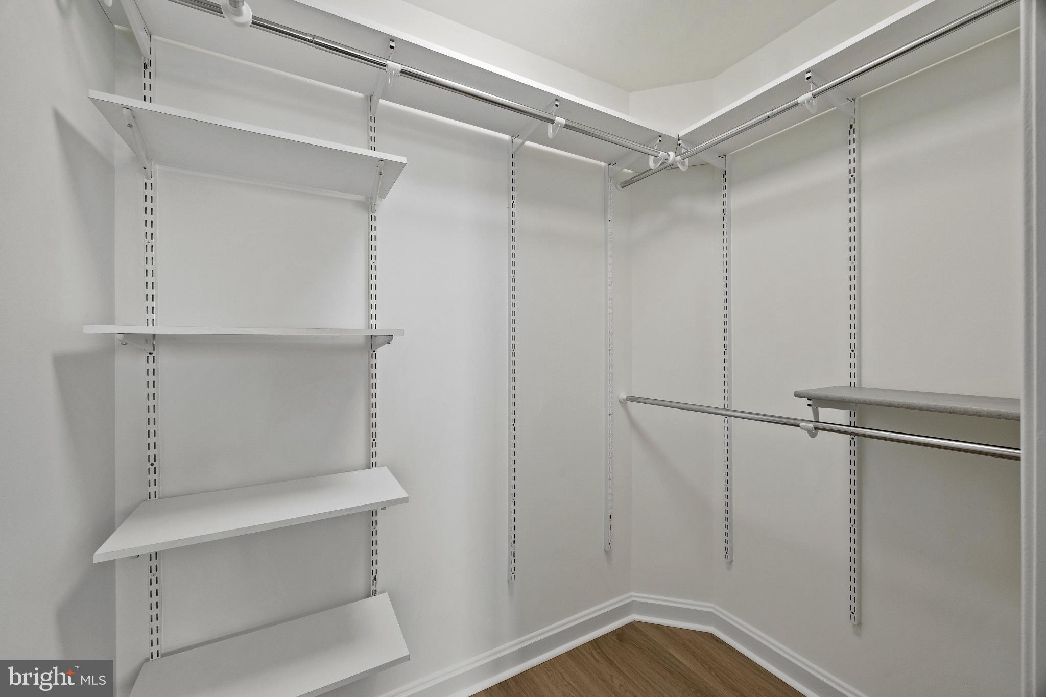 901 N PENN STREET R901