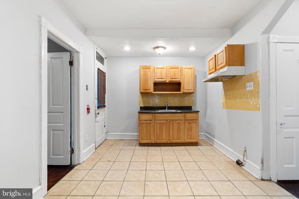 1501 BELMONT AVENUE