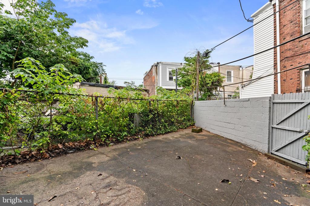 1501 BELMONT AVENUE
