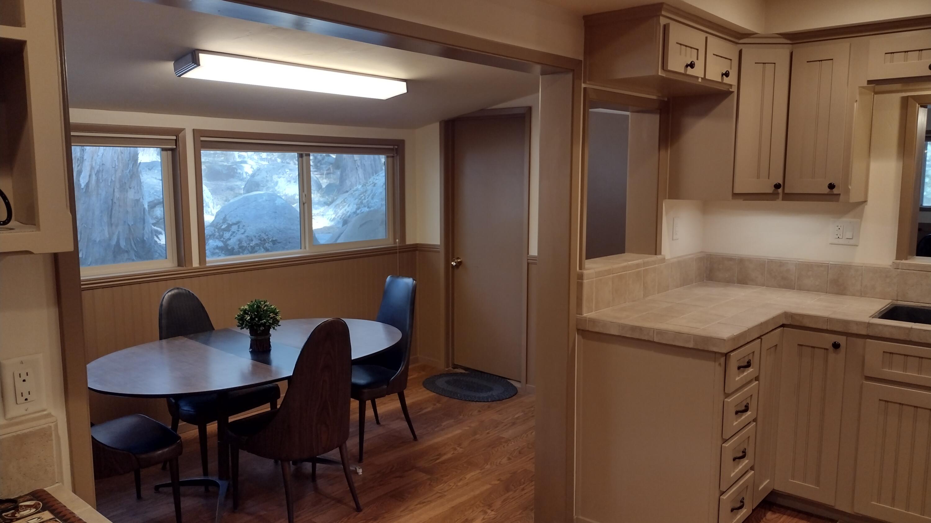 639 Trails End