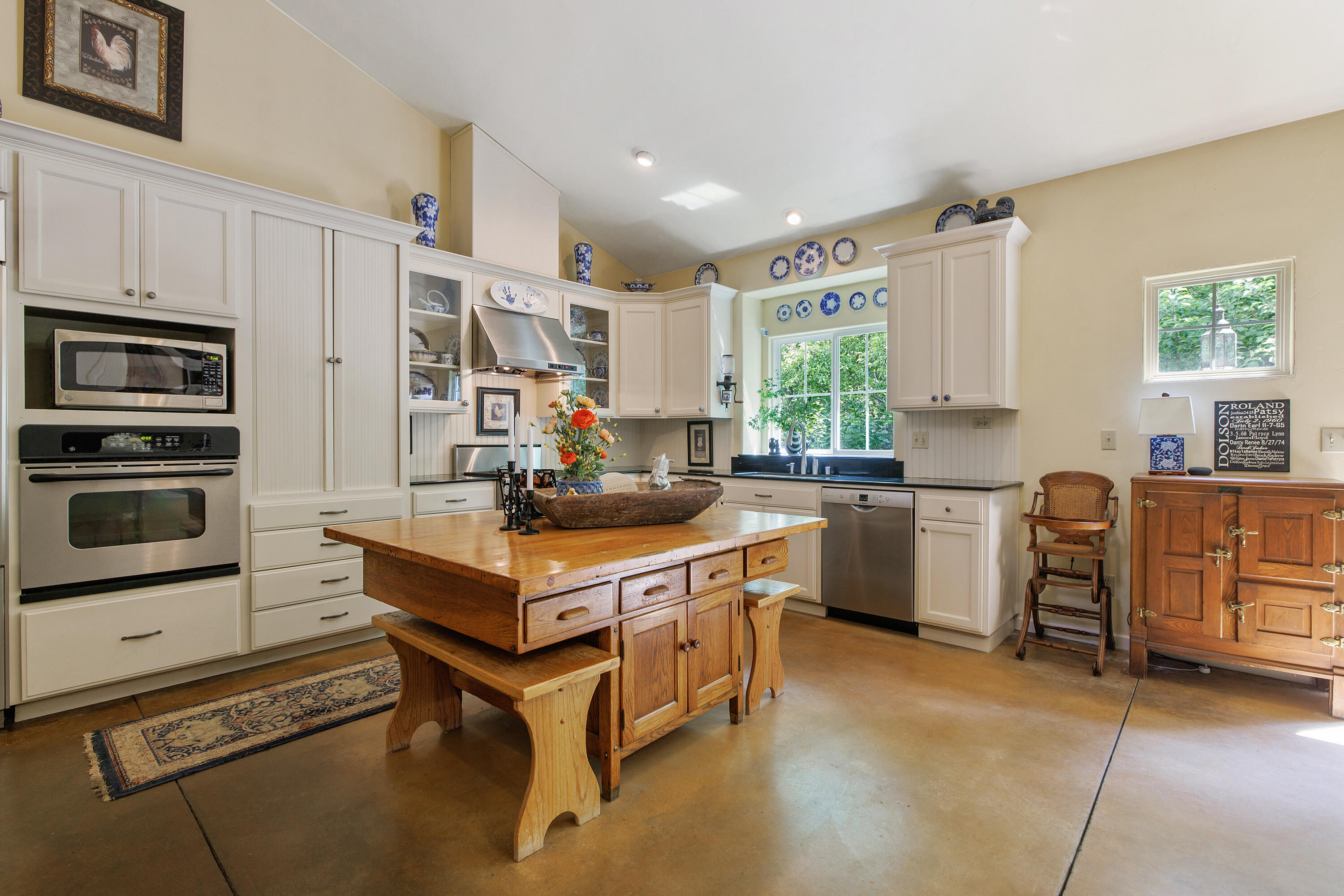 41926 Black Oak Drive