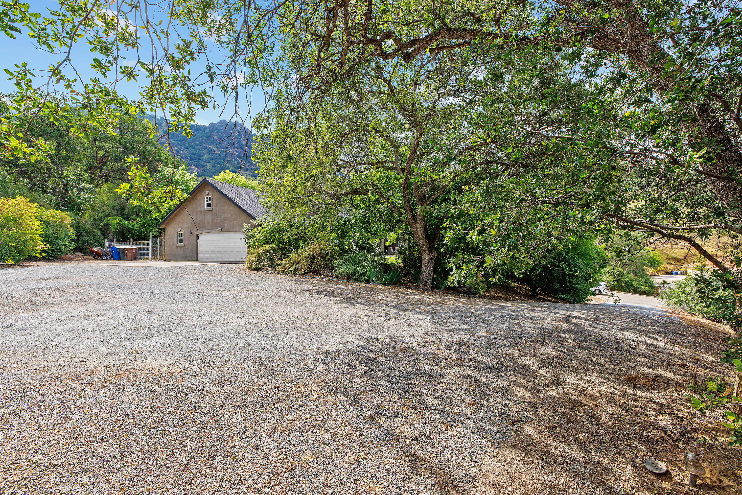 41926 Black Oak Drive