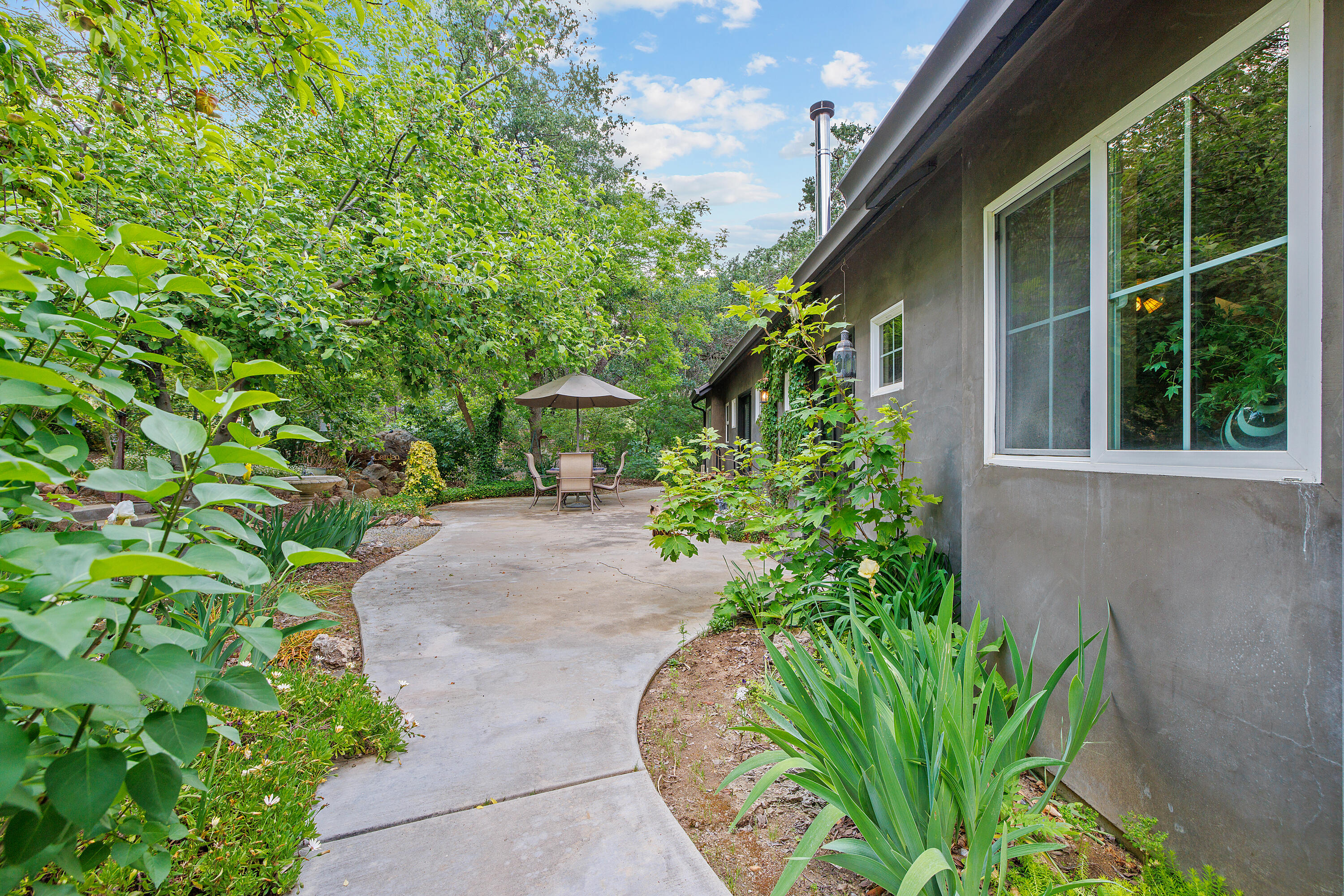 41926 Black Oak Drive