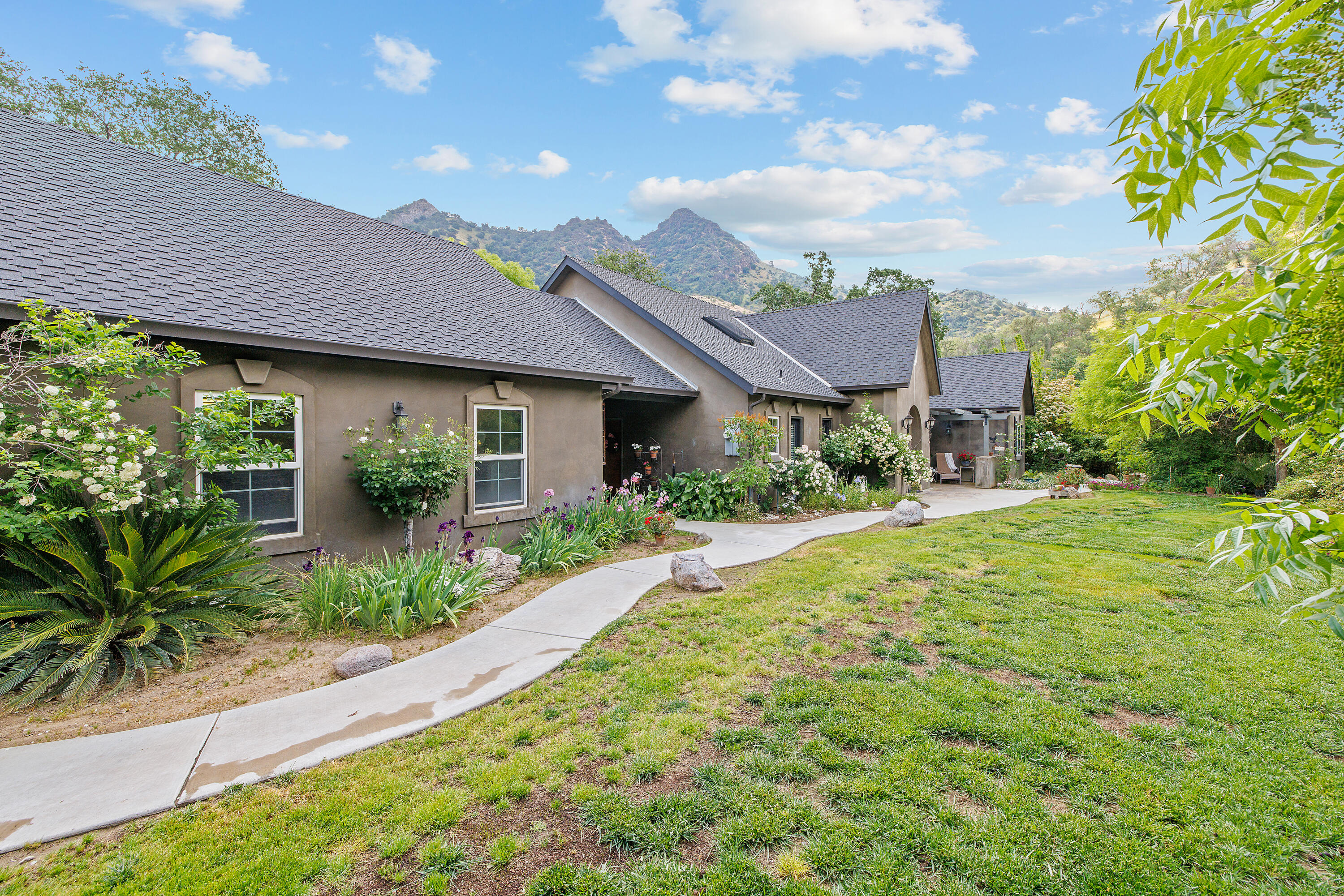 41926 Black Oak Drive