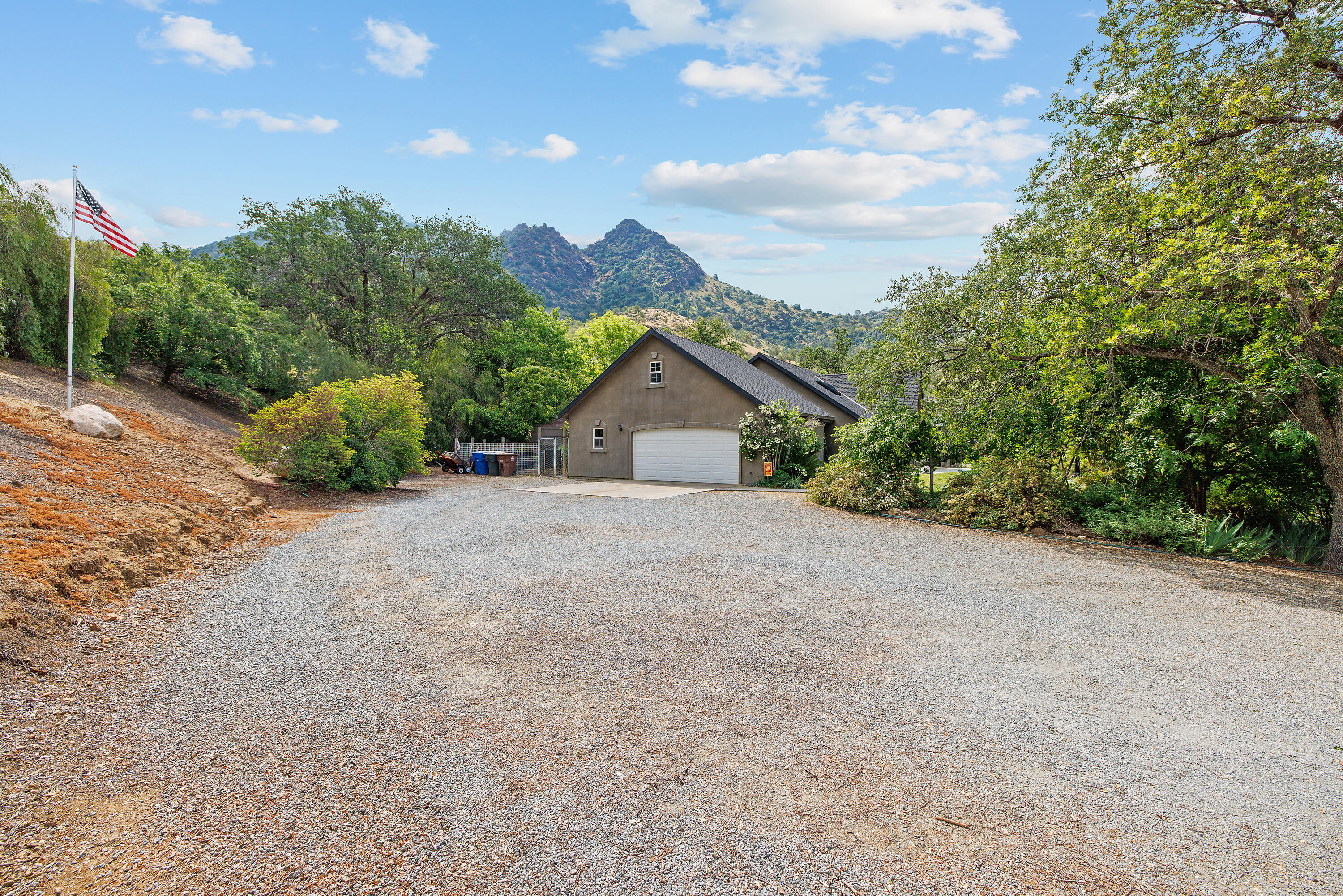 41926 Black Oak Drive