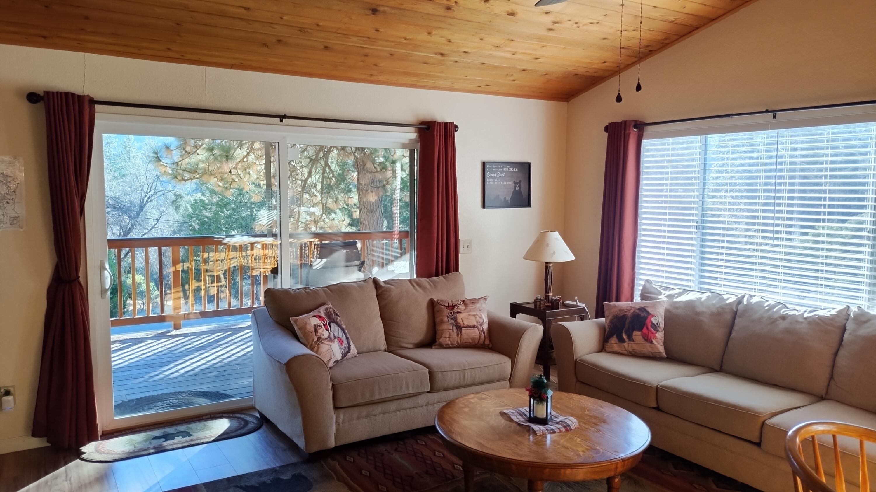 1184 Highway 190