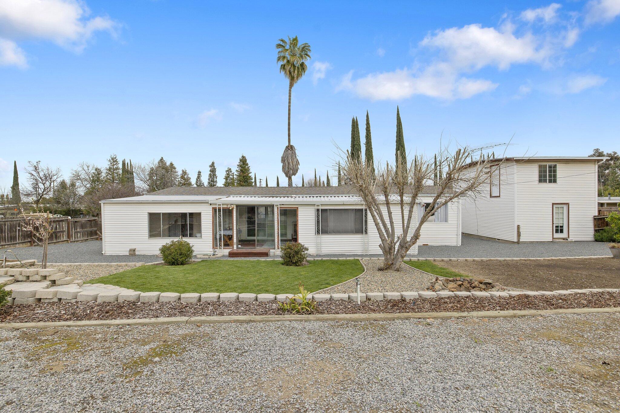 21759 Ave 295