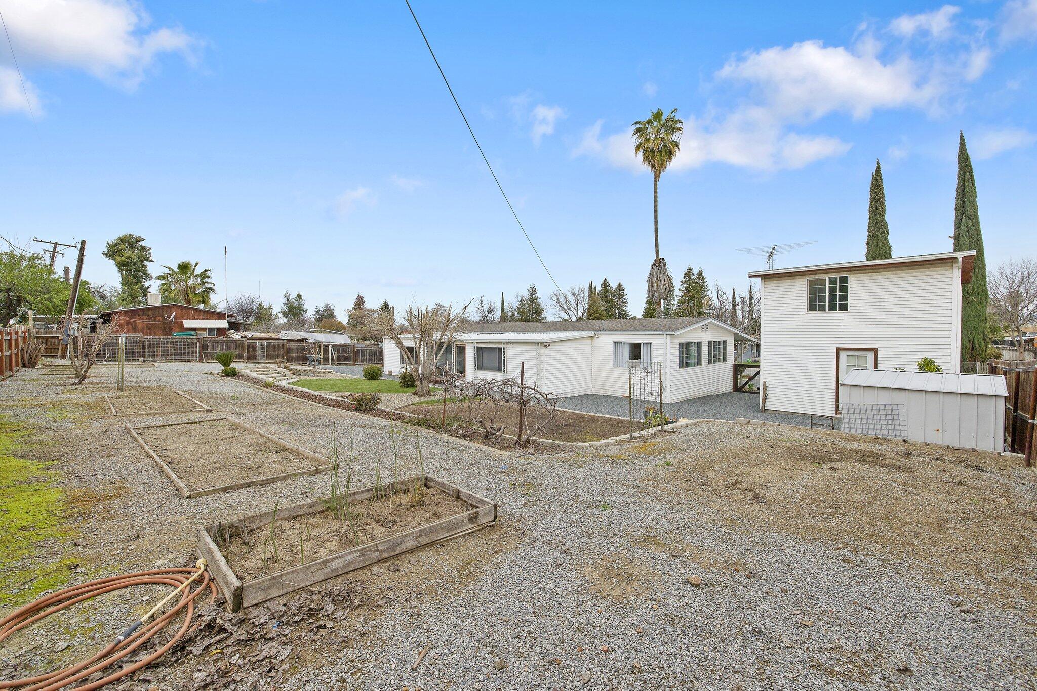 21759 Ave 295