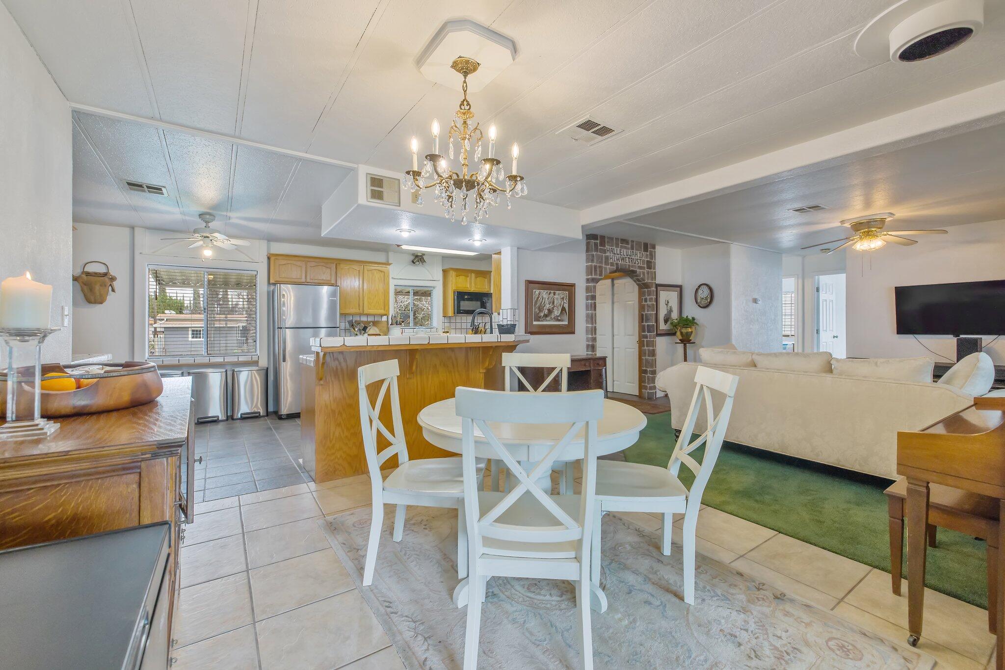 21759 Ave 295