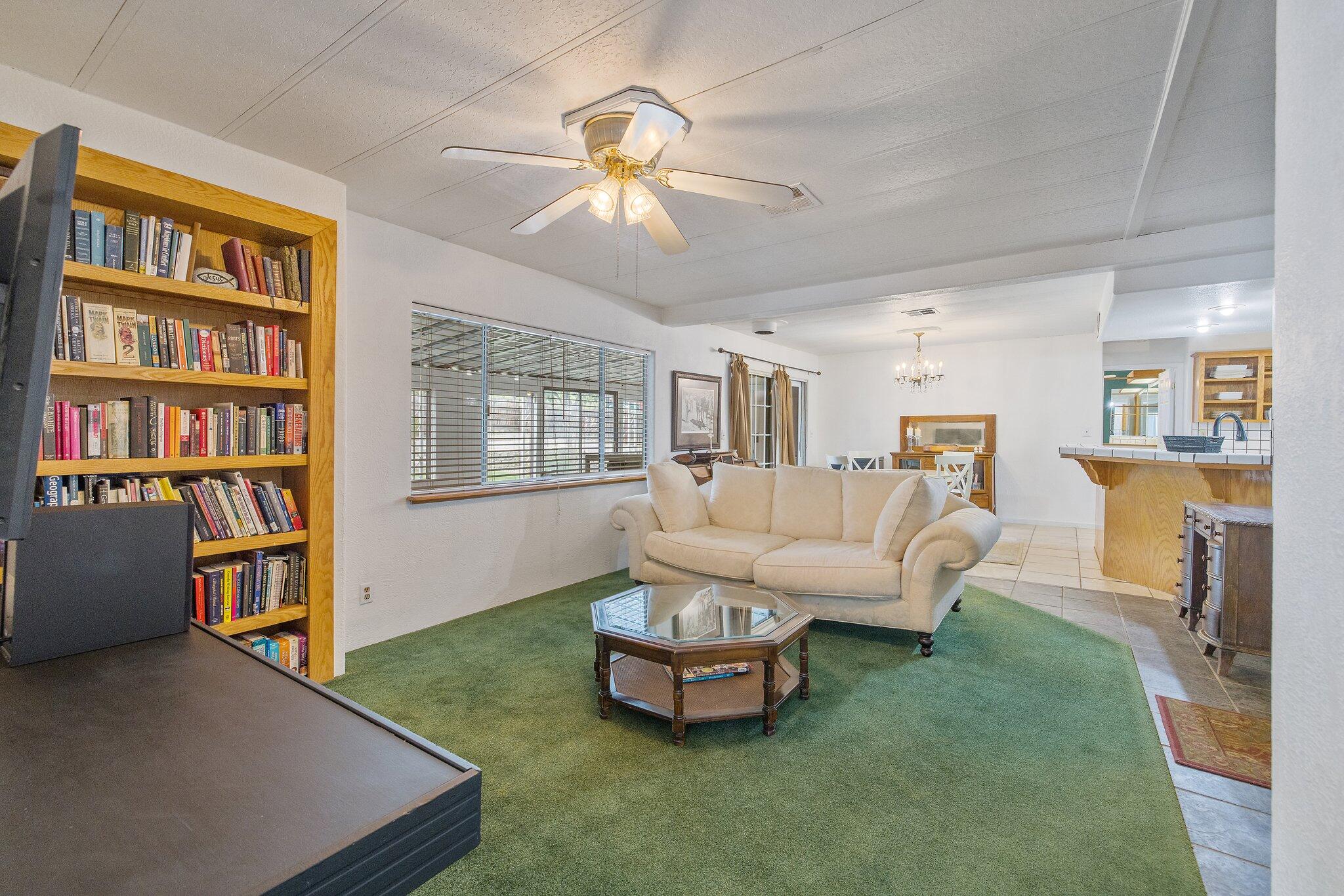 21759 Ave 295