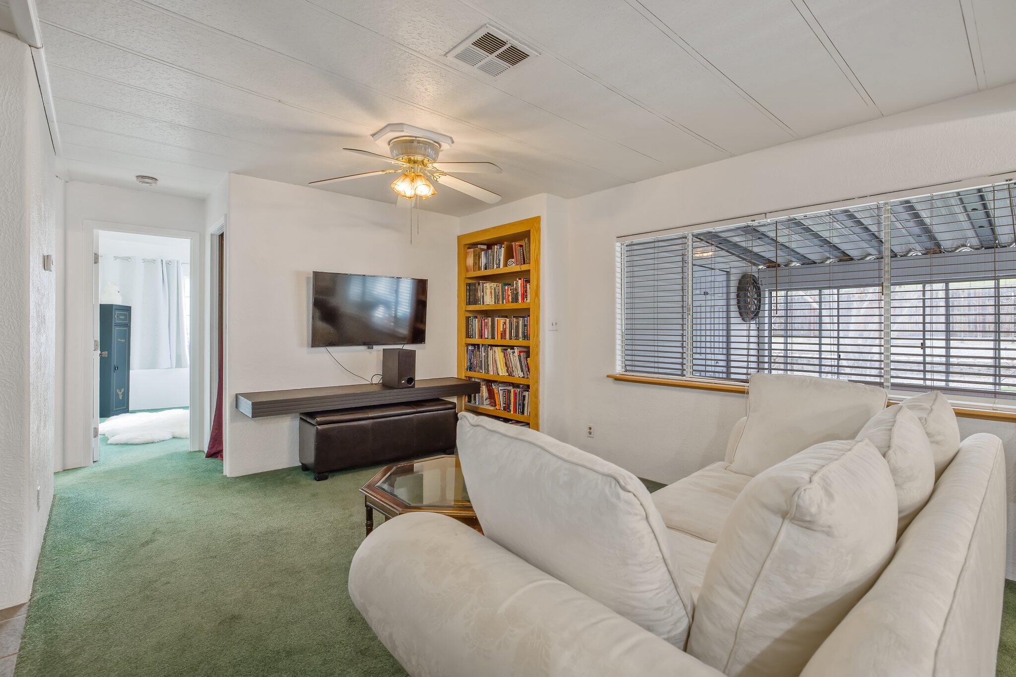 21759 Ave 295