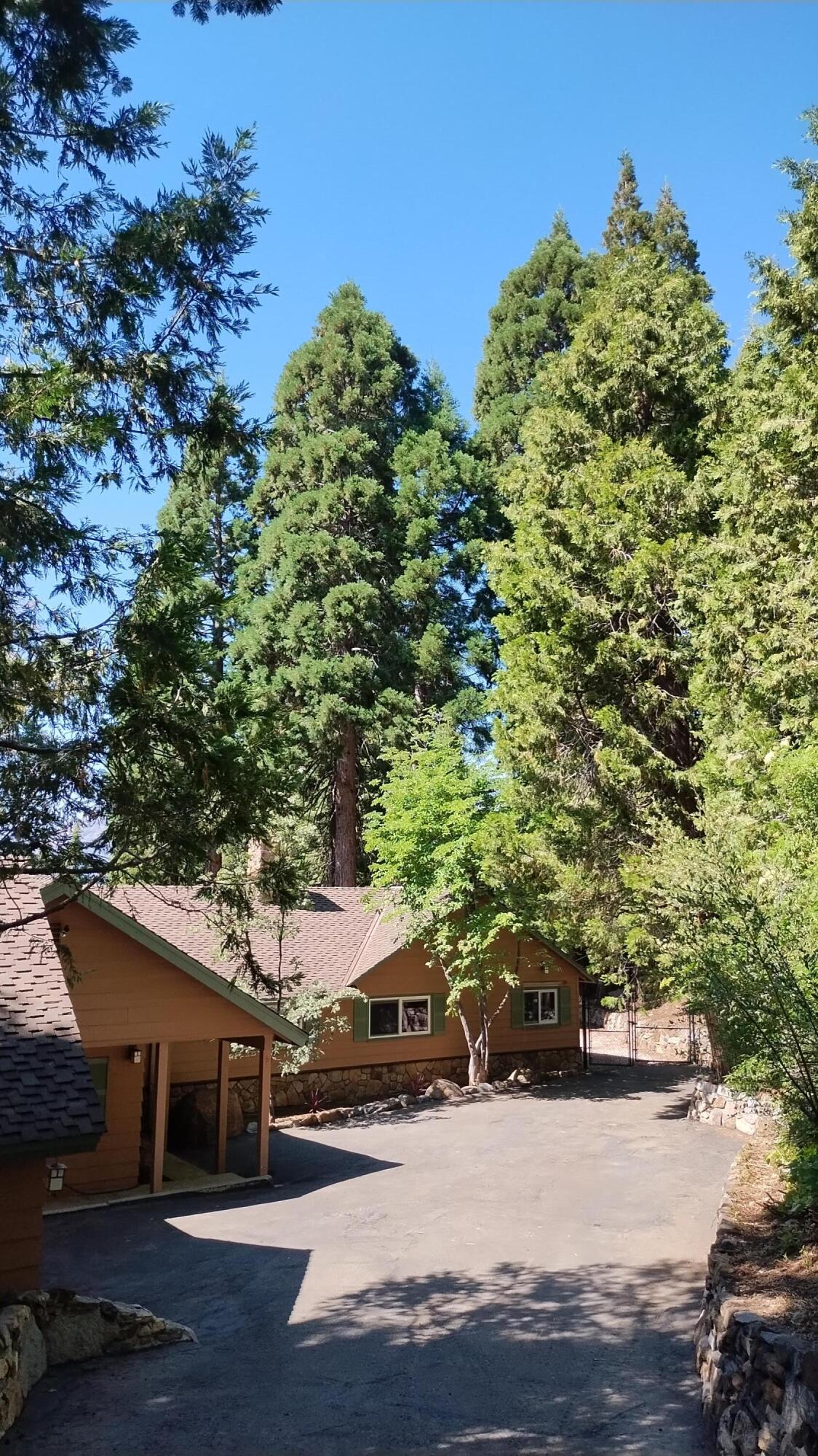 54888 Chinquapin Drive
