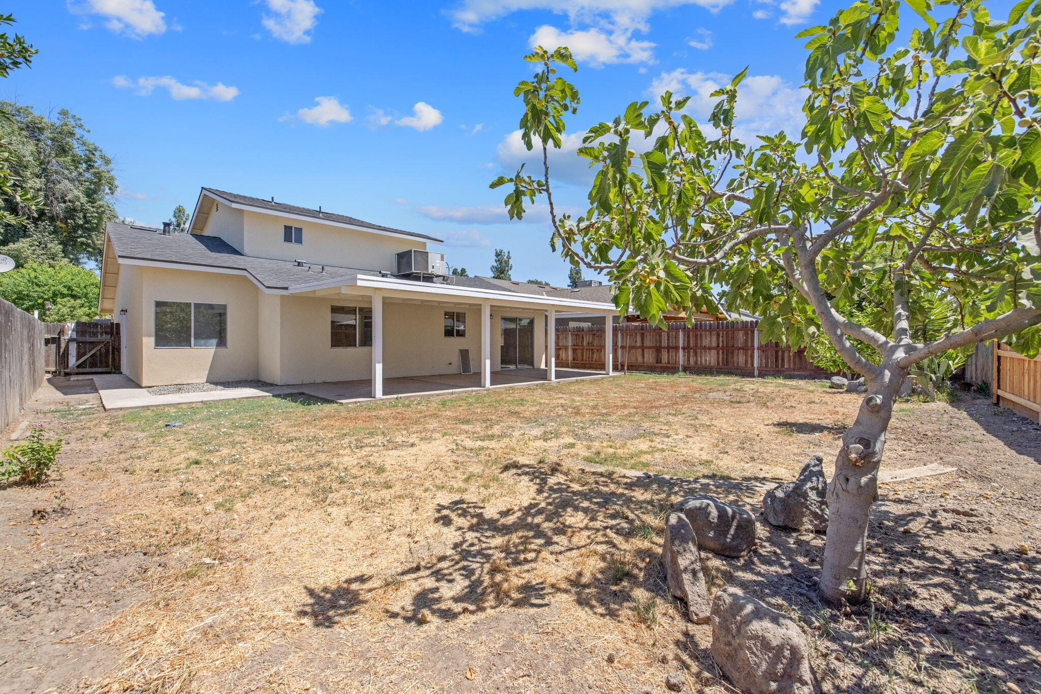 821 W Lark Court