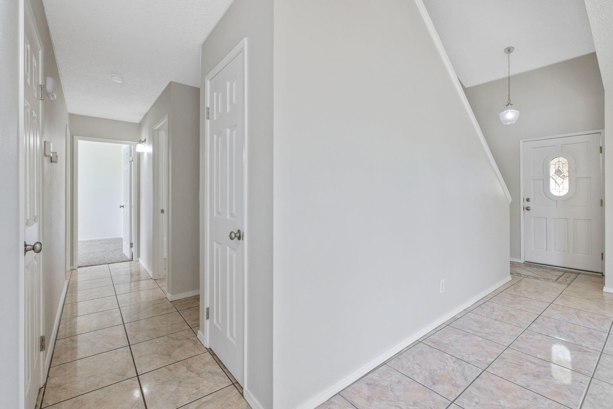 821 W Lark Court