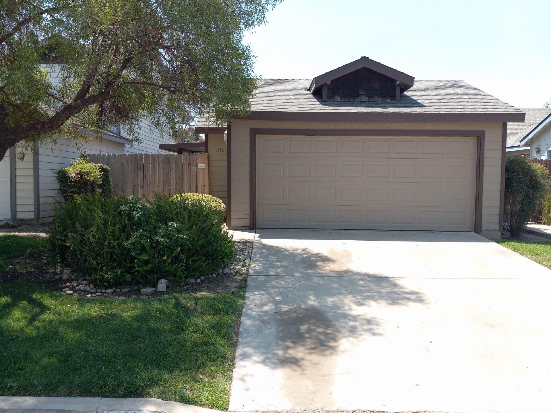 516 N Velie Drive
