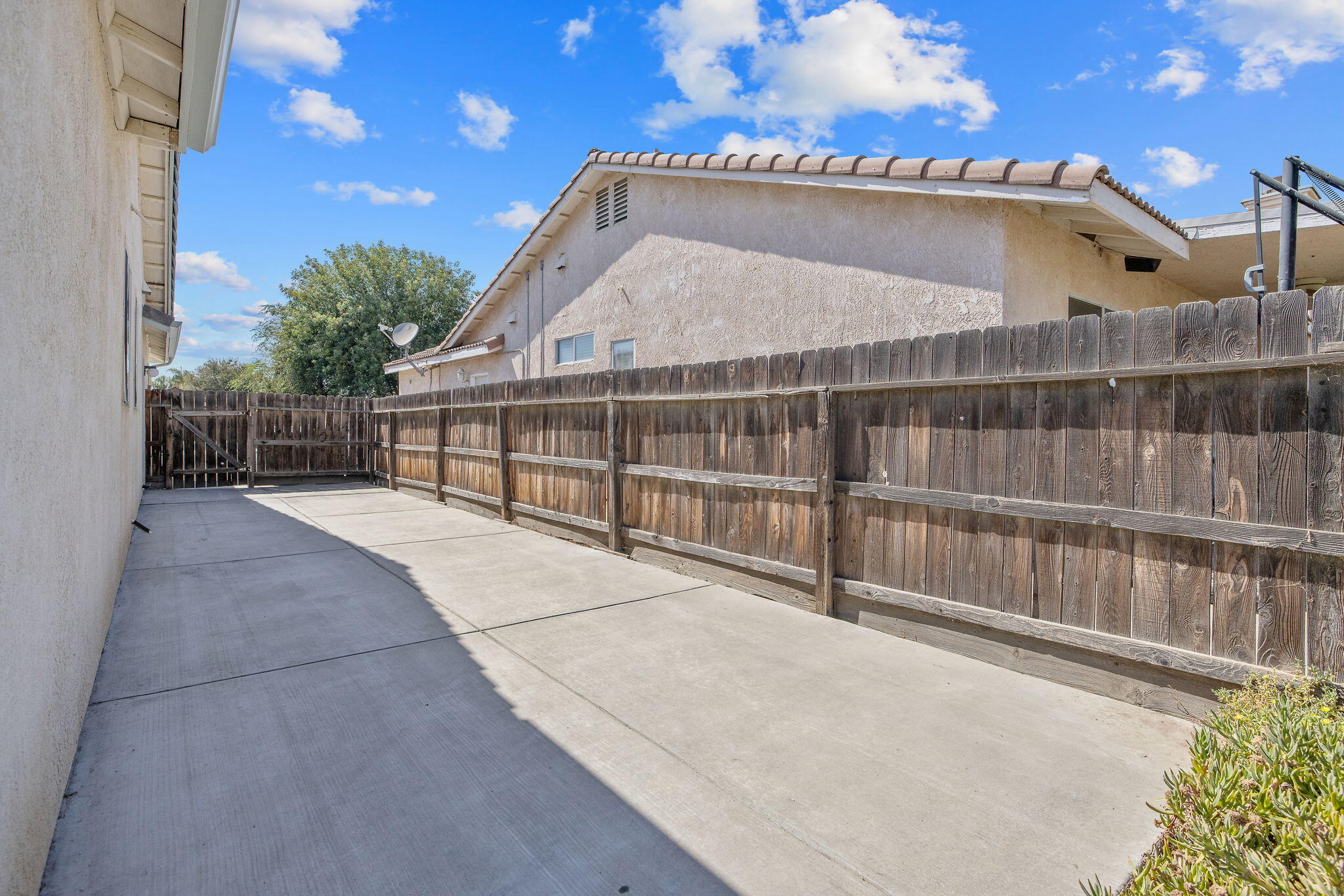 2821 Stonecrest Way