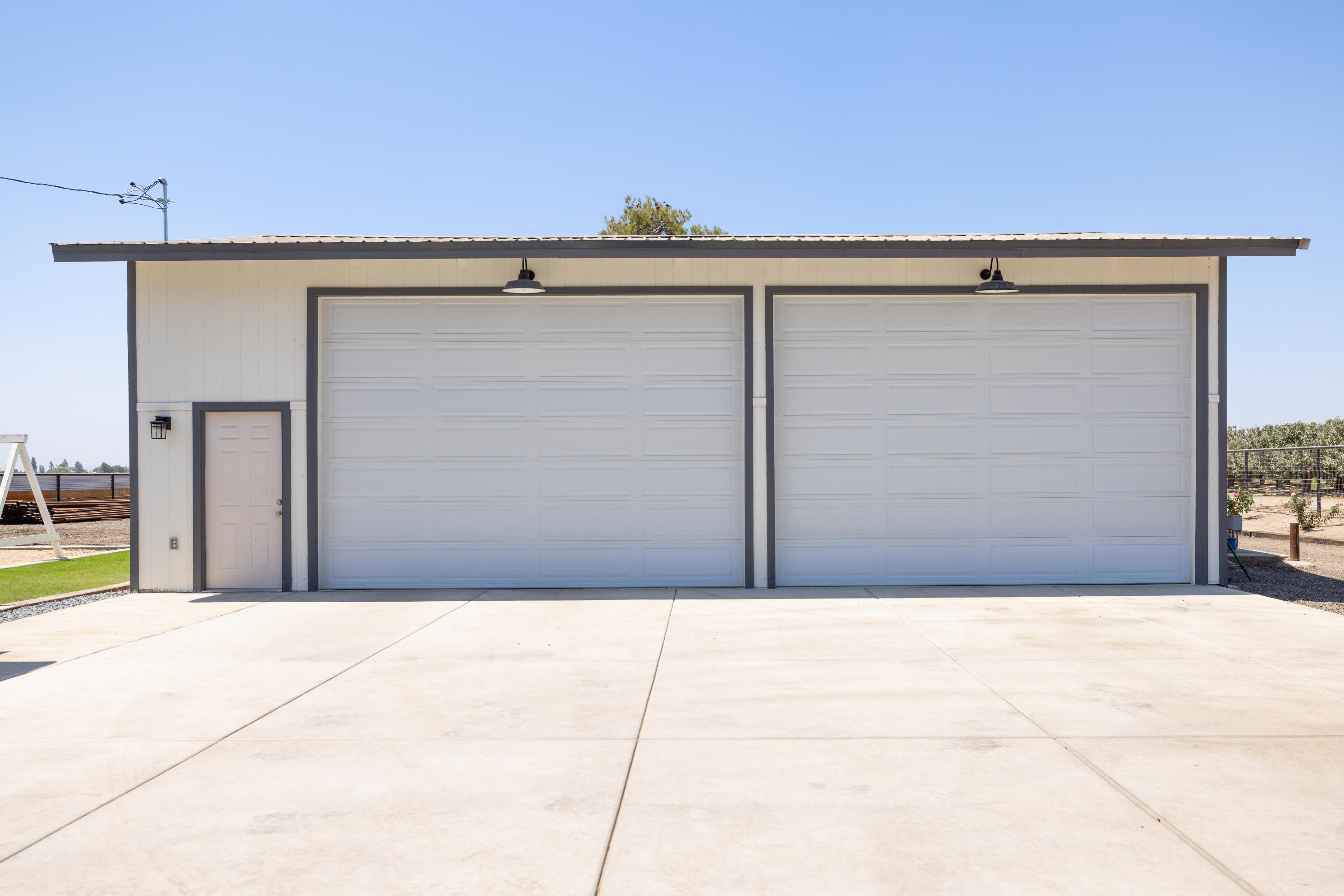 13096 Ave 232