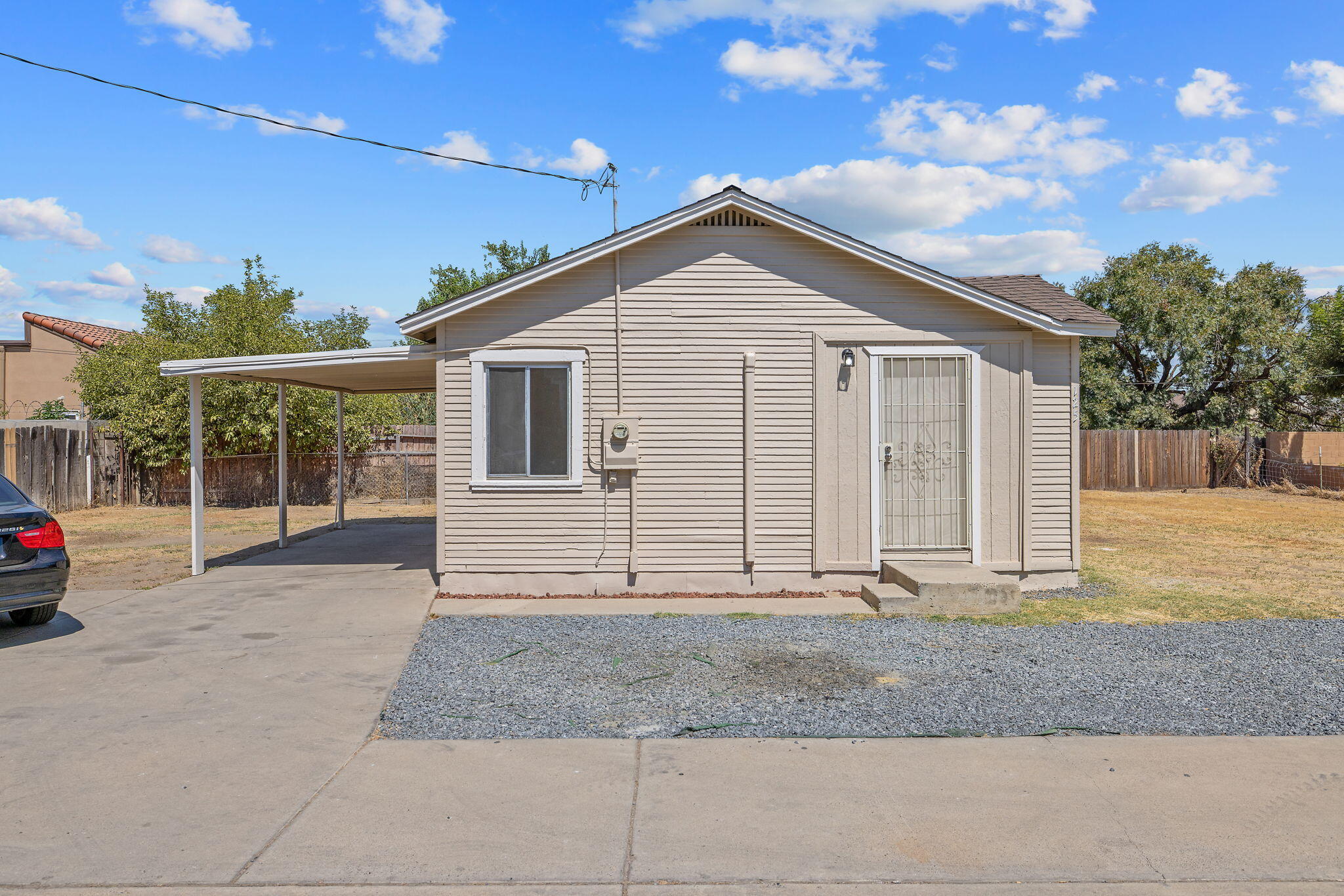 125 N N Hicks Street, A