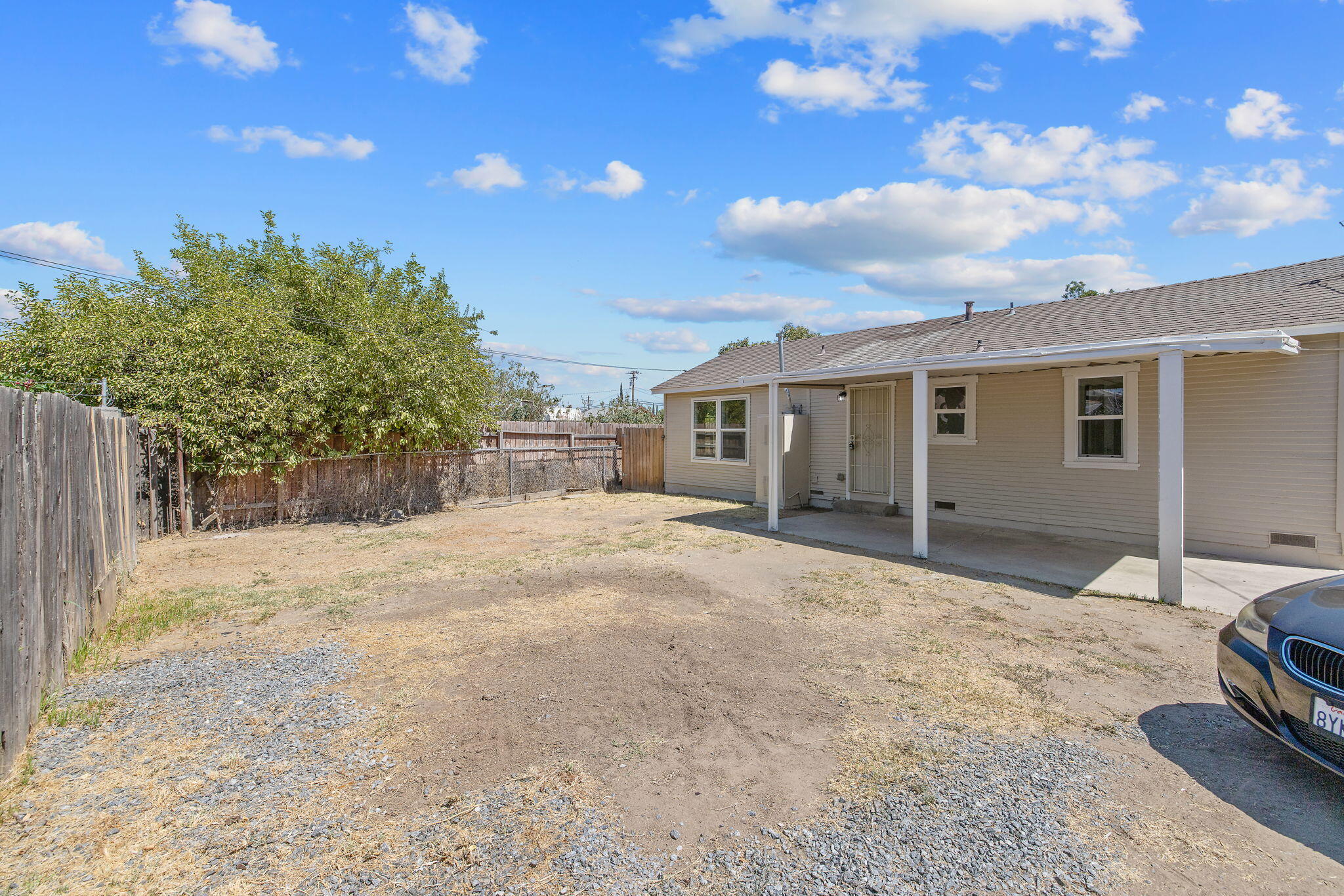 125 N N Hicks Street, A
